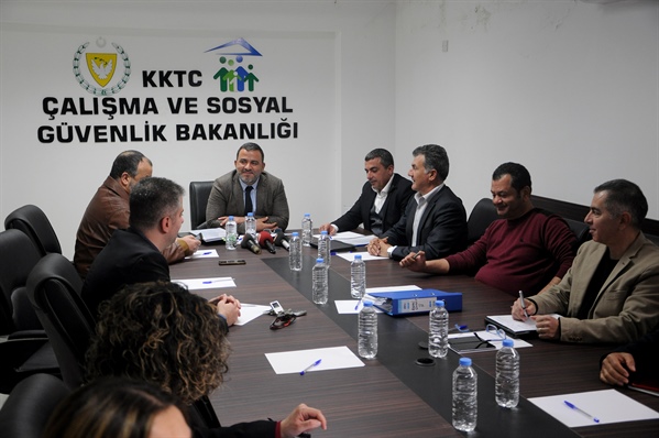Asgari ücrete 220 TL daha artış! İşverenler toplantıyı terk etti