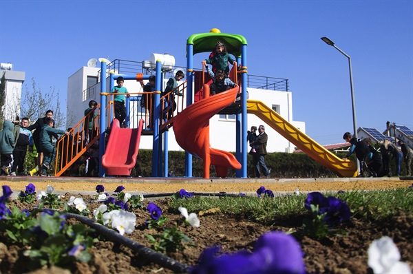Trafik kazasında 27 yaşında hayatını kaybeden İlter Taşpınar anısına çocuk parkı açıldı