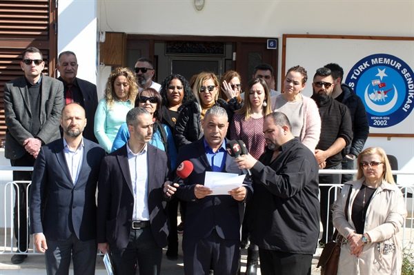 'Asgari ücret 4 kişilik bir ailede aylık açlık sınırının altında bir sefalet ücretidir'