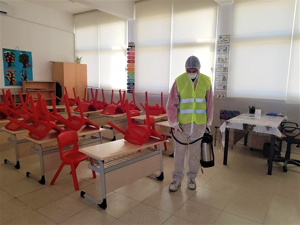 Okullarda dezenfekte işlemi başlatıldı