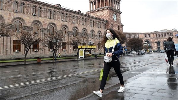 Ermenistan'da Olağanüstü Hal ilan edildi