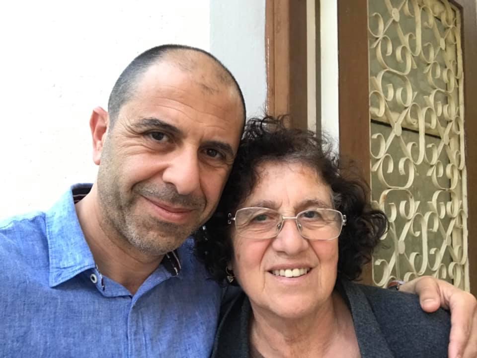 'Sevdiklerimize sıkı sıkıya sarılma zamanı'