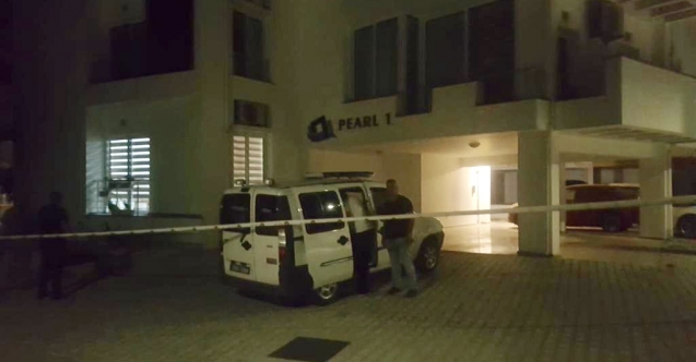 Boğazından kesilerek öldürülmüş! Bakıcı çift aranıyor