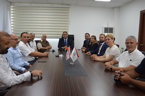 Sucuoğlu “Kıbrıs Türk Toplu Taşımacılar Birliği”ni kabul etti
