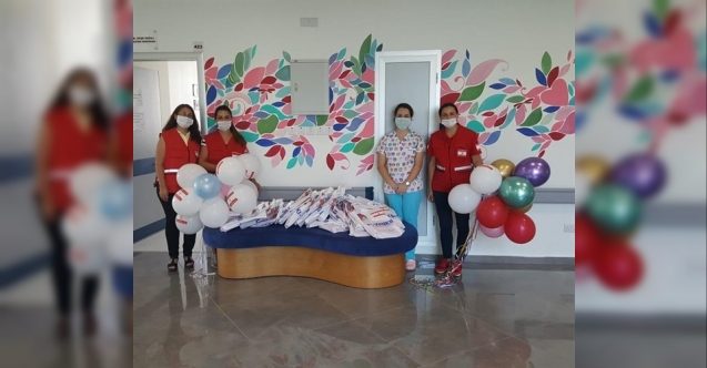 32 çocuğa bayram kıyafetleri hediye edildi