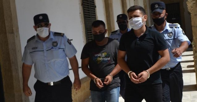 Araç kaldıracıyla saldırdılar