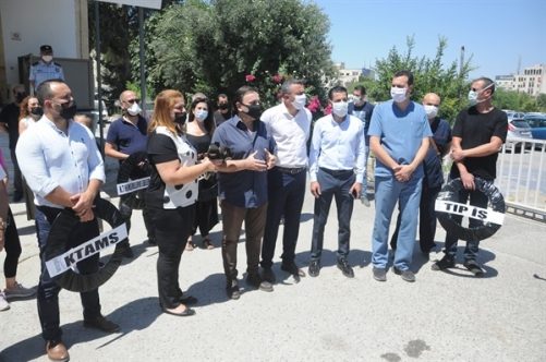 Bayramda ek mesaiye kalmama eylemini esnetme kararı aldılar