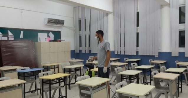 Girne Belediyesi, cumhurbaşkanlığı seçimi sonrası bölgedeki tüm okulları dezenfekte etti