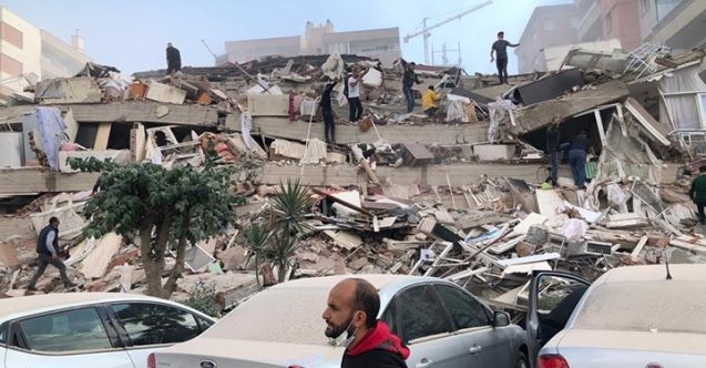 İzmir'de 6.6 şiddetinde deprem meydana geldi