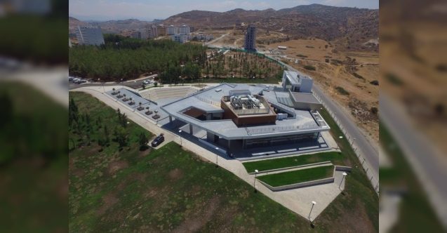 LAÜ Hukuk Fakültesi binası mimarlık literatürüne geçti
