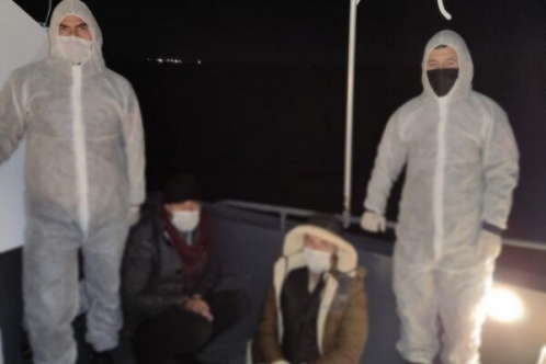 Şişme bot ile kaçak geliyorlardı