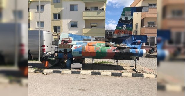 Görenler şaşırdı: Lefkoşa'da savaş uçağı maketi