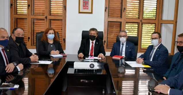 Aşı  ne zaman gelecek? Üstel açıkladı