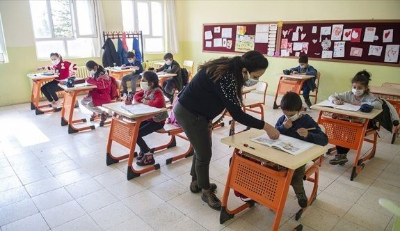 “Kronik hastalardan sonra öğretmenler aşılanmalı”