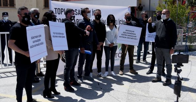 “Öğretmene düşmanlığınız niye?”