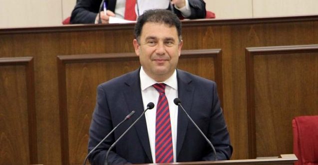 Özersay sordu... "Kendi imzana saygın yok mu"