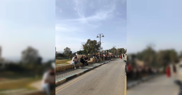 Surlar üstünde korkutan manzara! Gençler koronaya meydan okuyor