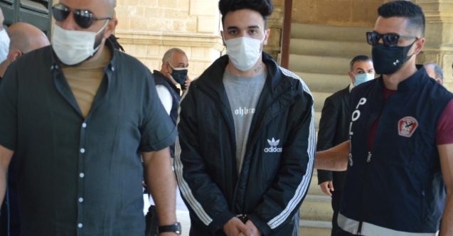 Uyuşturucu operasyonunda dolaptan 265 bin TL çıktı