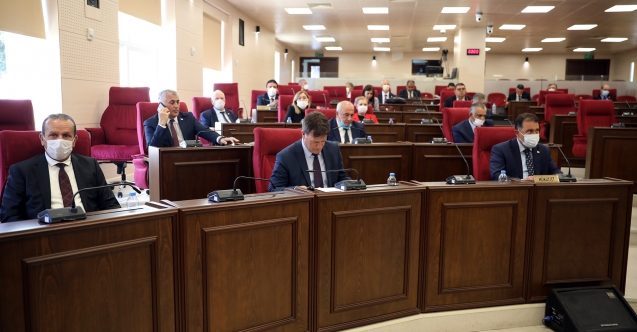 Meclis'te yine nisap krizi! 3.5 saat rötar