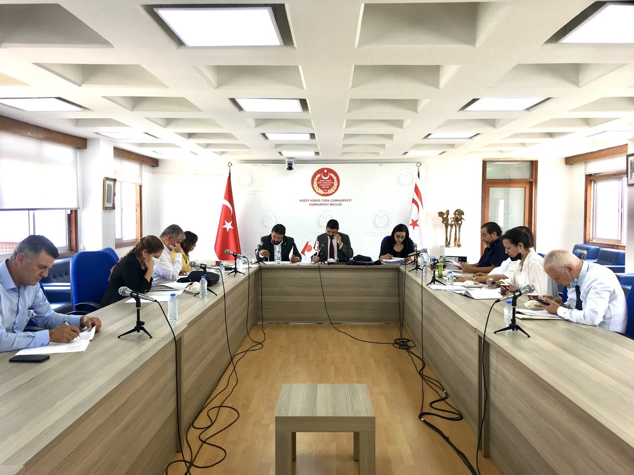 Erken seçim için  3 Nisan 2022'ye onay
