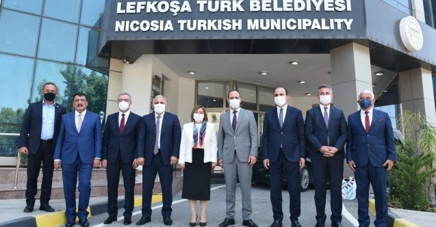 Beş büyükşehir belediye başkanı KKTC’de