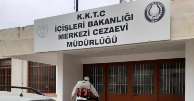 Cezaevinde vakalar patladı