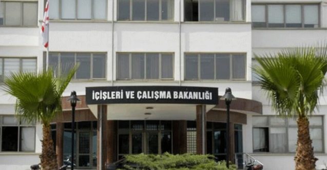 Personel pozitif çıktı, kimlik başvuruları durduruldu