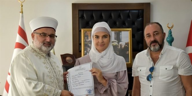 Rus kadın törenle Müslüman oldu