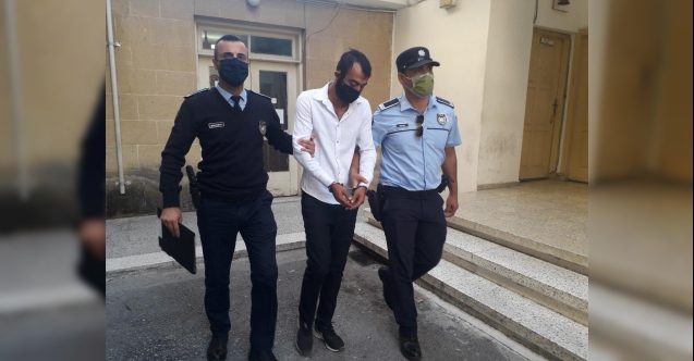 Tecavüz yerinde inceleme: Çanta parçaları, küpe ve tırnak bulundu