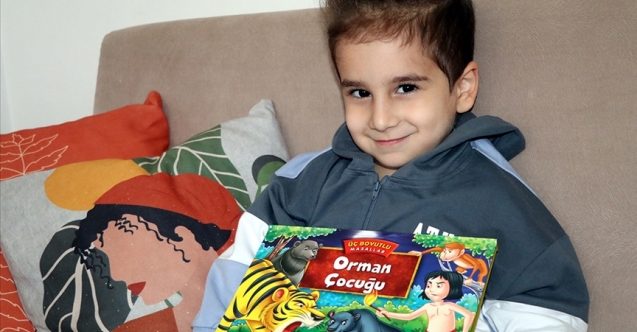 Minik Kemal'in 4 yaşında okuduğu kitap sayısı 50'yi geçti