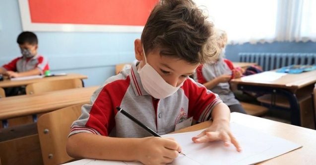 Okullarda korkutan artış: Bir haftada 180 öğrenci ve 15 öğretmen pozitif