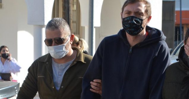 Ricky geçit vermiyor