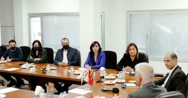 Özersay: "Kriz dönemleri fırsata çevrilebilir"