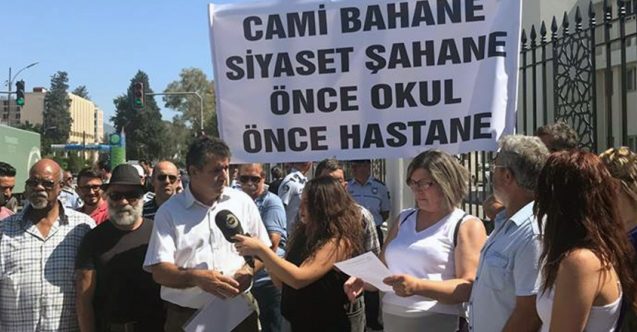 “48 yılda 21 okul, 19 yılda 46 cami yapıldı"