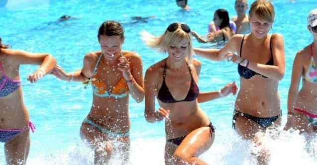 Güney Kıbrıs, 800 binden fazla Rus turisti kaybedecek