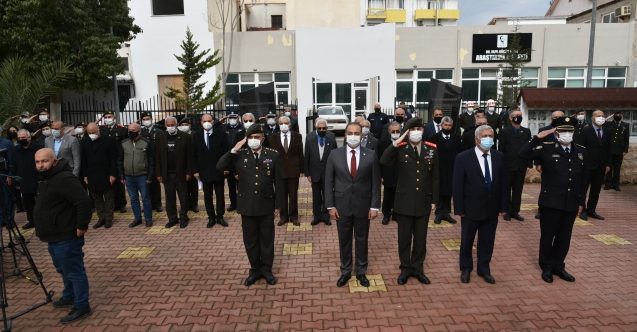 Şehitlikte çiçek tepkisi