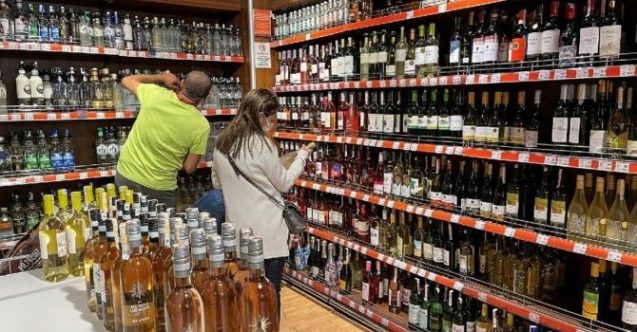 Zamlı alkol fiyatları dudak uçuklattı! Hangi içki ne kadar oldu?
