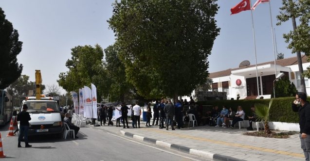 Yanıt alana kadar eyleme devam