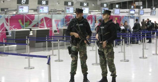 Larnaka'da "Fenerbahçe" alarmı: Silahlı polislerle sert önlemler