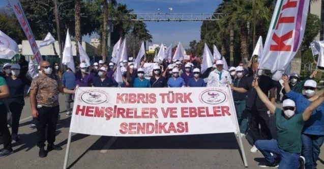 Hemşirelerden ek mesaiye kalmama eylemi