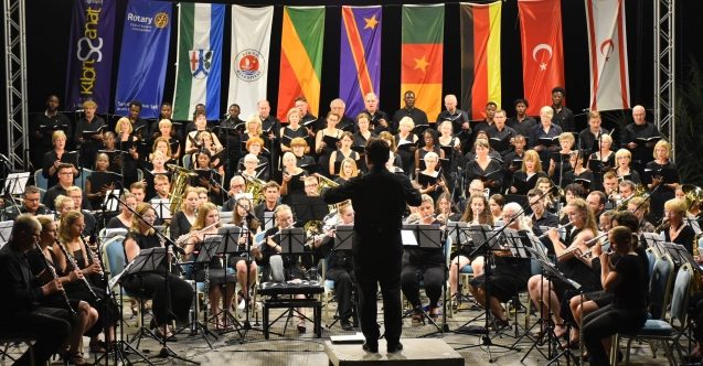 Girne Amfitiyatro’da muhteşem gece