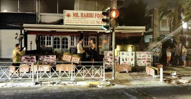 Limasol’da paketçilere de saldırı