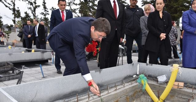 Yılmaz Tunç'tan Şampiyon Melekler’in mezarlarına ziyaret