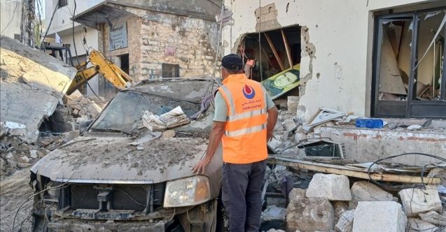 İsrail, Lübnan'da 127'si çocuk 2 bin kişiyi öldürdü