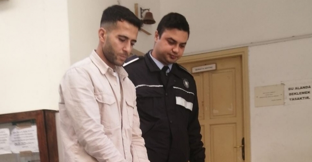 Eşini dövüp bıçaklayan kocaya 6 ay hapis