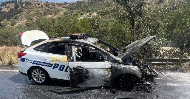 Polis aracı alev alev yandı