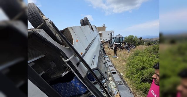 Yenierenköy'de feci kaza: Öğrenci dolu otobüs devrildi