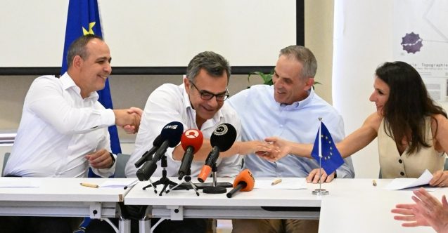 Haspolat Arıtma Tesisi'ne güneş enerjisi sistemi