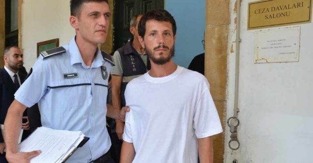 Arka koltukta kaçak geçti, dönüşte yakayı ele verdi