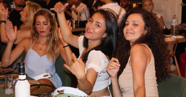 Eğlencenin nabzı Salut’ta atıyor